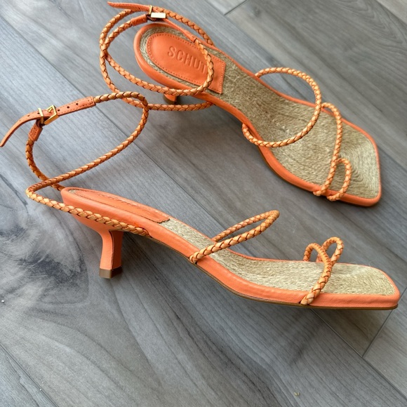 Schutz kitten heels 8.5 - Picture 2 of 3